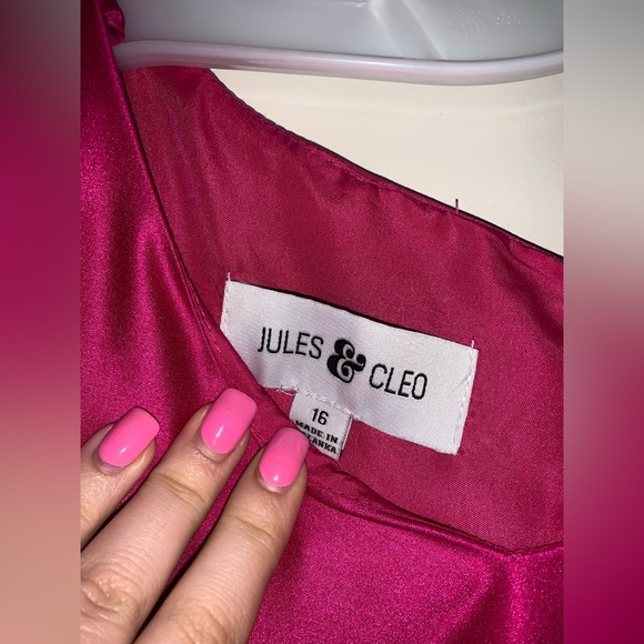 bright pink formal gown/dress - Picture 9 of 9